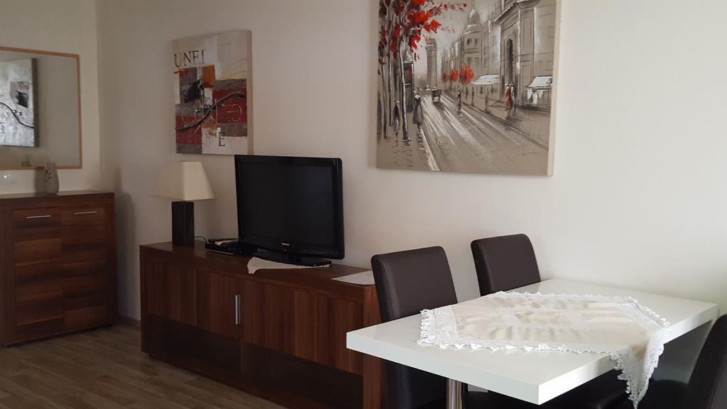 Apartment Vanilla With Heated Pool
