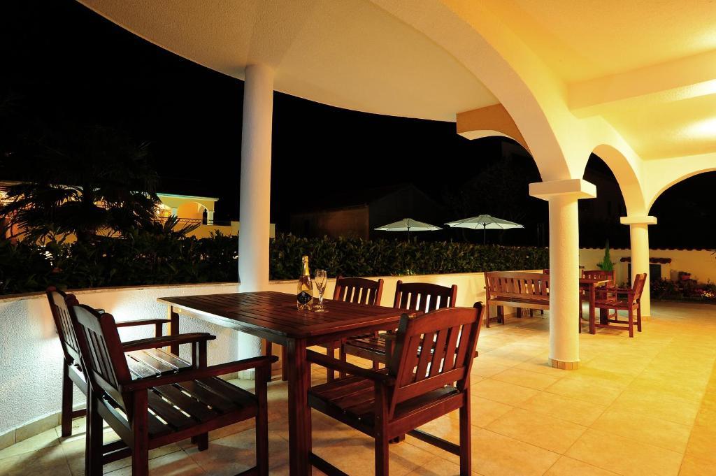 Apartment Vanilla With Heated Pool