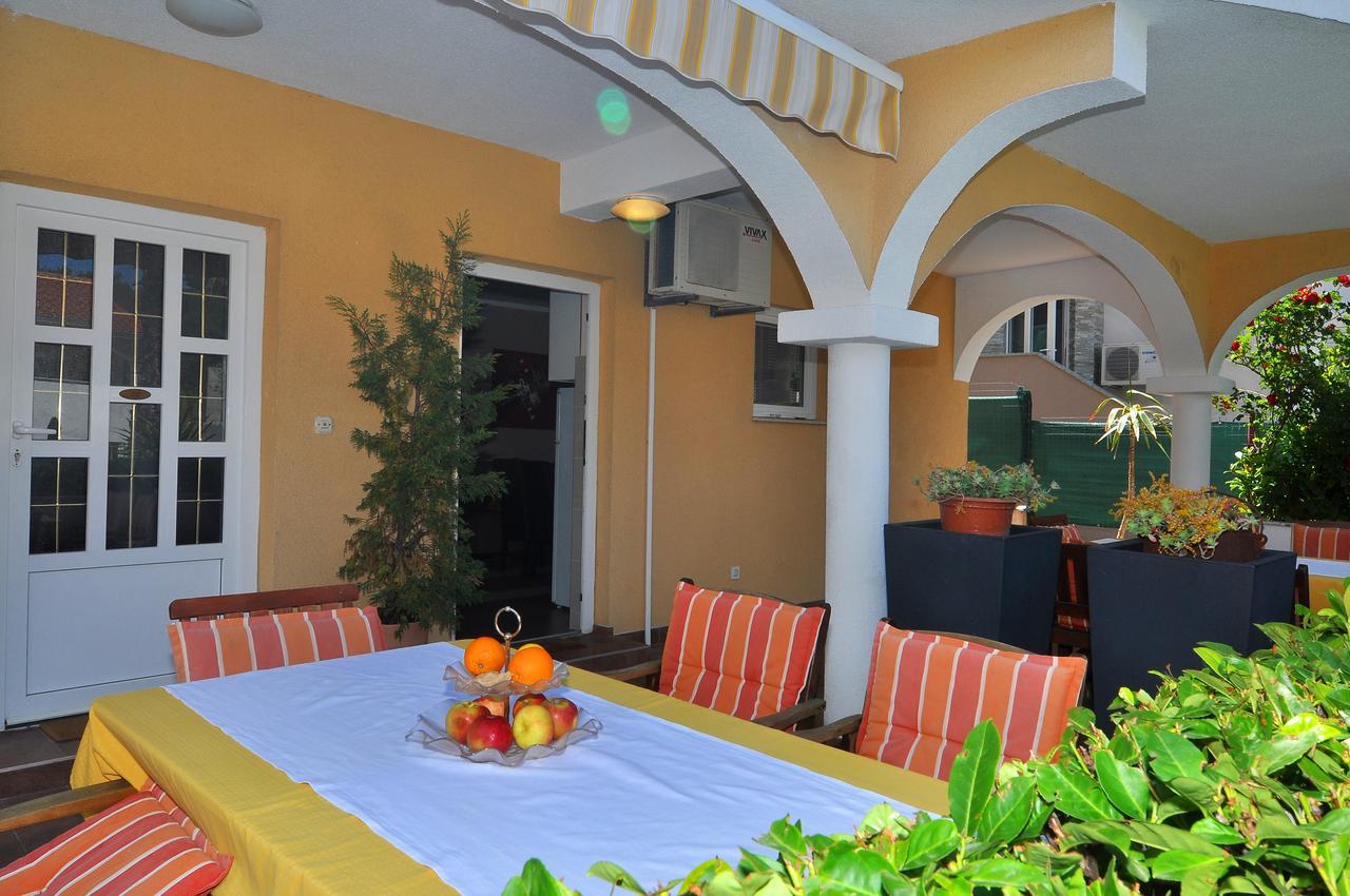 Vanilla With Heated Pool *