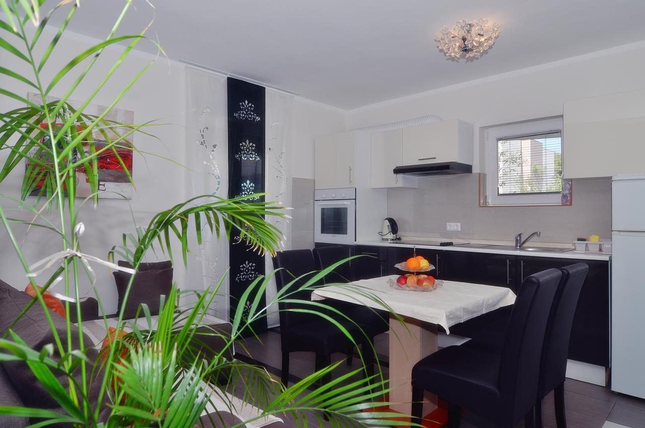 Apartment Vanilla With Heated Pool *