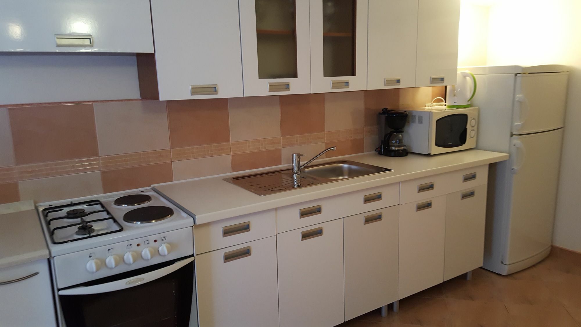 Vanilla With Heated Pool Apartment